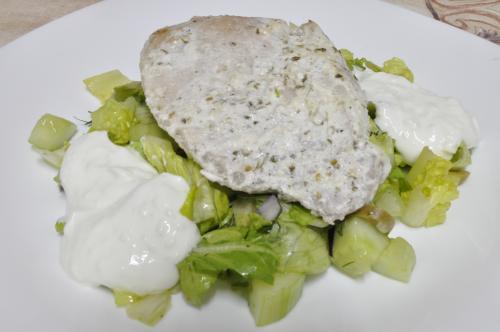 Grilované marinované vepřové na salátové podestýlce – Snadné Řecko recept, zvládnete za 30 - 45 minut